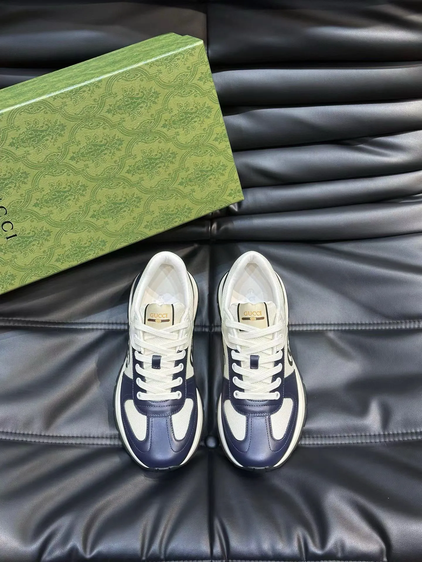 Factory price: 460💰Gucci new men's shoes GUCCI [Lightning] latest shoes are shipped. Original quality, fashionable, made of special materials, sheepskin lining, brand new packaging. The foot feels super comfortable and the workmanship is impeccable. Size: 38-45, Dingyi 45